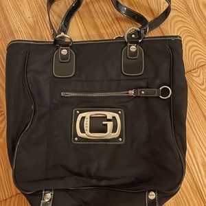 guess wallet in good condition as seen in the photo